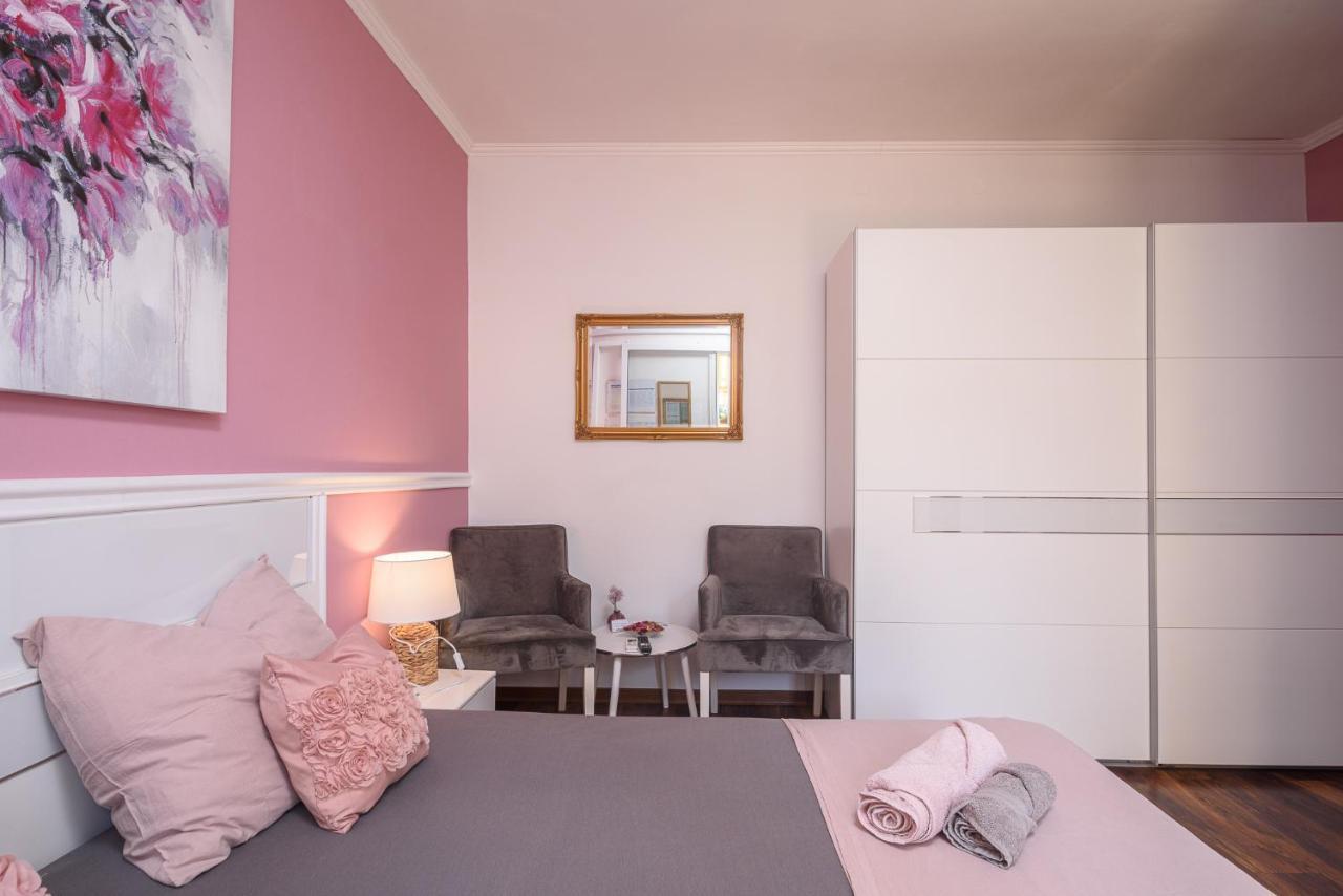 Vikeli Apartment Trogir Bagian luar foto