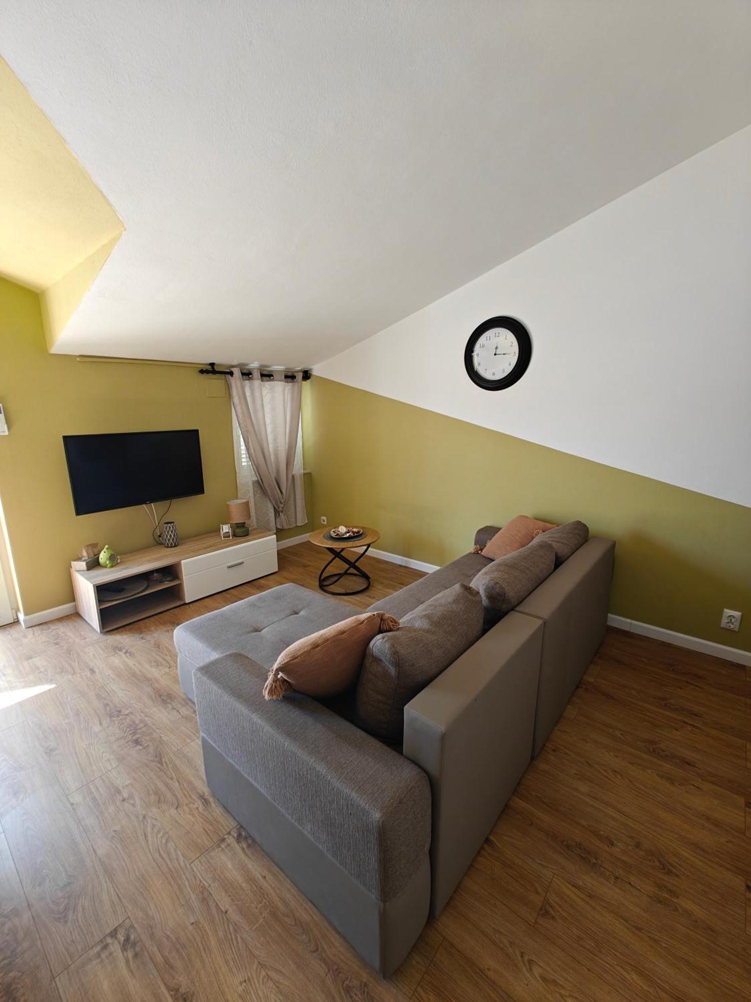 Vikeli Apartment Trogir Bagian luar foto